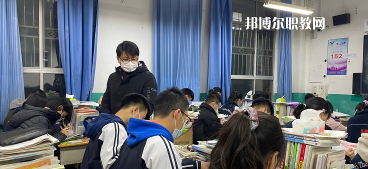 滄州工貿學校2022年報名條件、招生要求、招生對象