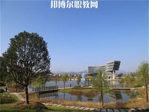 峨山縣職業(yè)高級中學2022年報名條件、招生要求、招生對象