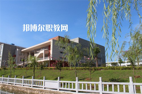 安徽六安技師學院2022年報名條件、招生要求、招生對象
