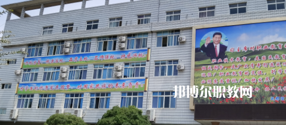 成都信息技術(shù)學(xué)校2022年有哪些專(zhuān)業(yè)