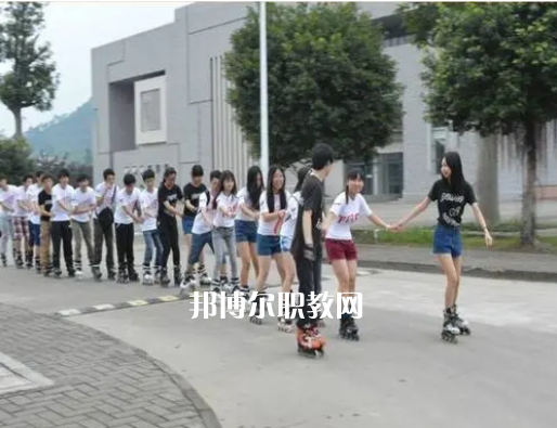 內(nèi)江大千職業(yè)技術(shù)學(xué)校2022年報(bào)名條件、招生要求、招生對(duì)象