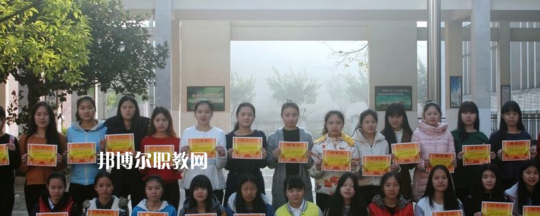 梅州藝術學校2022年報名條件、招生要求、招生對象