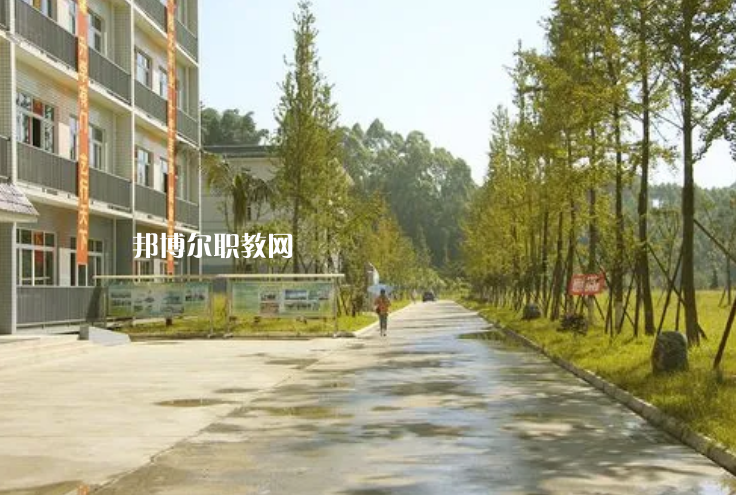 樂山嘉州衛(wèi)生職業(yè)學(xué)校怎么樣、好不好