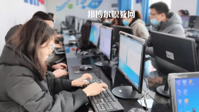合肥中科信息工程技工學(xué)校2022年報(bào)名條件、招生要求、招生對(duì)象