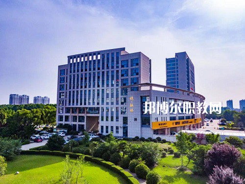江蘇灌云中等專業(yè)學校2022年招生辦聯系電話