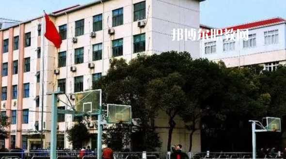曲靖陸良縣職業(yè)技術(shù)學(xué)校2022年報(bào)名條件、招生要求、招生對(duì)象
