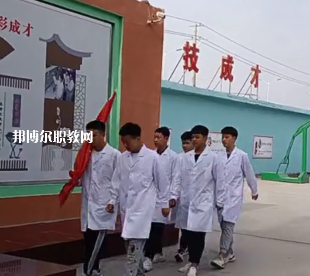 邢臺英才醫(yī)學中等專業(yè)學校2022年報名條件、招生要求、招生對象