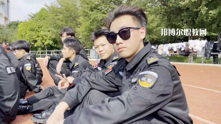 柳州第二職業(yè)技術(shù)學校網(wǎng)站網(wǎng)址