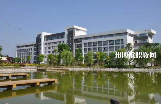 滁州市機(jī)械工業(yè)學(xué)校2022年報(bào)名條件、招生要求、招生對象