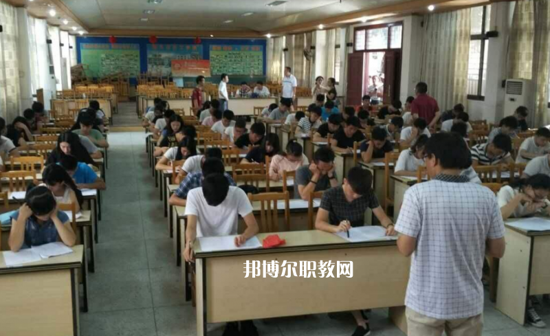 陸豐技工學(xué)校2022年報(bào)名條件、招生要求、招生對(duì)象