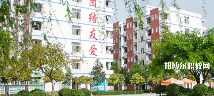 成都指南針職業(yè)技術學校怎么樣、好不好