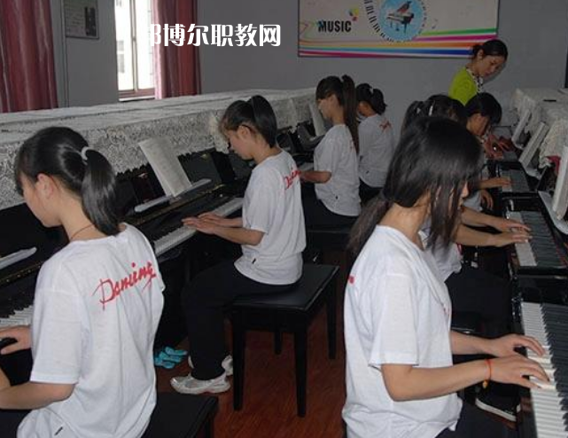 邢臺現(xiàn)代職業(yè)學(xué)校2022年招生錄取分數(shù)線