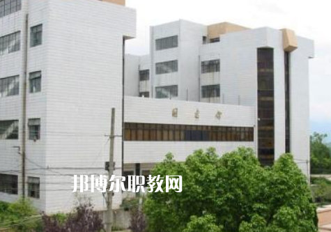 紅河州衛(wèi)生學校2022年報名條件、招生要求、招生對象