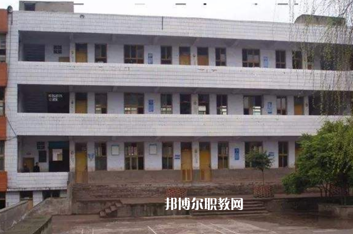 岳池白廟職業(yè)中學(xué)校2022年報名條件、招生要求、招生對象