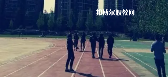 成都實(shí)用工程技術(shù)學(xué)校怎么樣、好不好