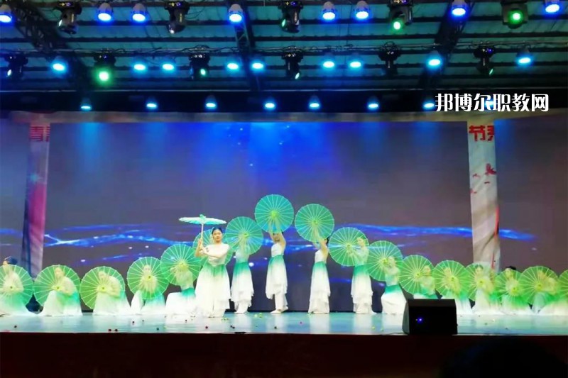 肇慶商務(wù)技工學(xué)校2022年學(xué)費(fèi)、收費(fèi)多少
