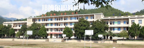 臺州護士學(xué)校2022年招生辦聯(lián)系電話