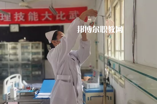 臺(tái)州護(hù)士學(xué)校2022年報(bào)名條件、招生要求、招生對象