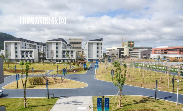 玉溪工業(yè)財(cái)貿(mào)學(xué)校2022年報(bào)名條件、招生要求、招生對(duì)象