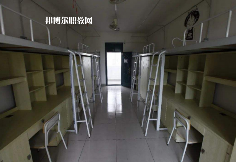 重慶潼南闇公職業(yè)高級中學2022年宿舍條件