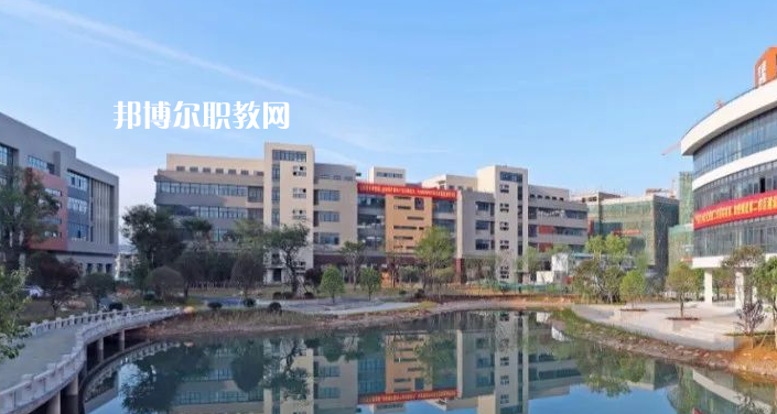 黔東南技師學(xué)院2022年報名條件、招生要求、招生對象