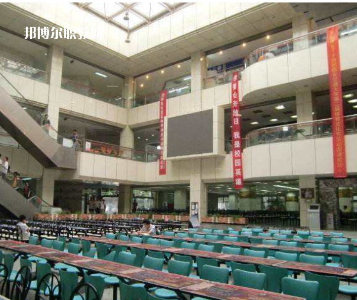 西安交通大學(xué)醫(yī)學(xué)院附設(shè)衛(wèi)生學(xué)校2022年報名條件、招生要求、招生對象