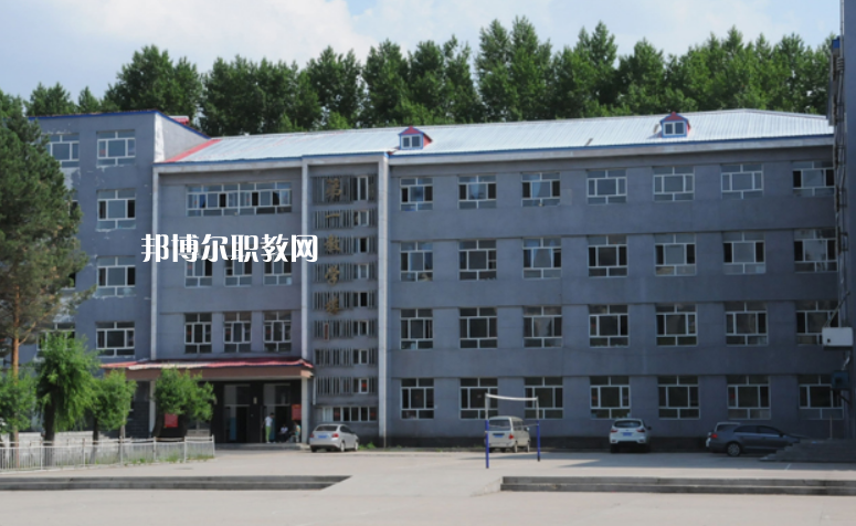 黑龍江省林業(yè)衛(wèi)生學(xué)校2022年報名條件、招生要求、招生對象