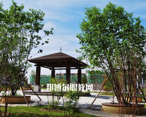 靈山職業(yè)技術(shù)學(xué)校2022年報(bào)名條件、招生要求、招生對(duì)象