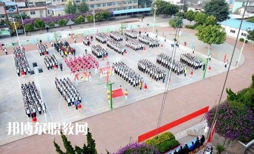 云龍縣民族職業(yè)高級(jí)中學(xué)報(bào)名條件、招生要求、招生對(duì)象