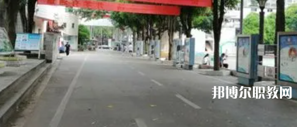 柳州機(jī)電工業(yè)學(xué)校2022年報(bào)名條件、招生要求、招生對(duì)象