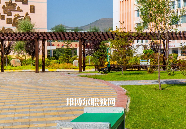 湟中職業(yè)教育中心2022年學費、收費多少