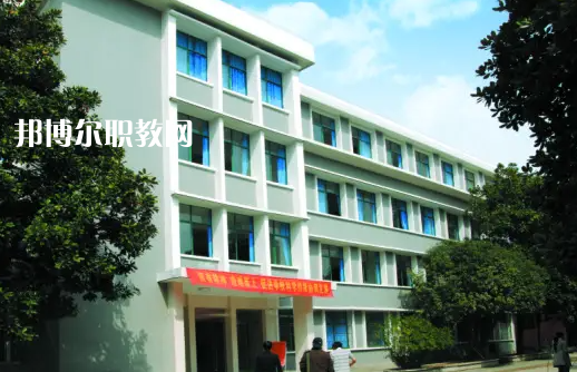 黃石藝術(shù)學(xué)校2022年報(bào)名條件、招生要求、招生對(duì)象