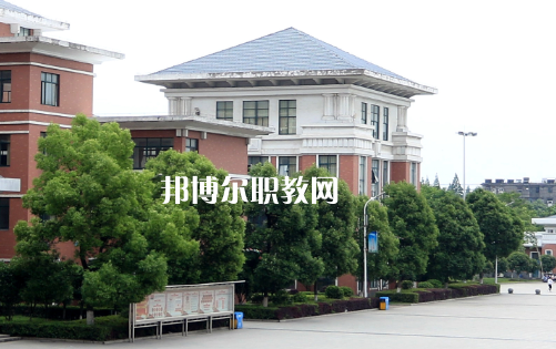 荊州機械電子工業(yè)學校2022年怎么樣、好不好