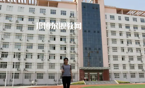 孝感高級技工學校2022年報名條件、招生要求、招生對象