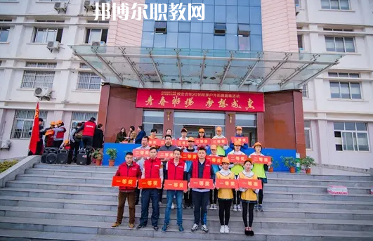 孝感高級技工學校2022年網站網址