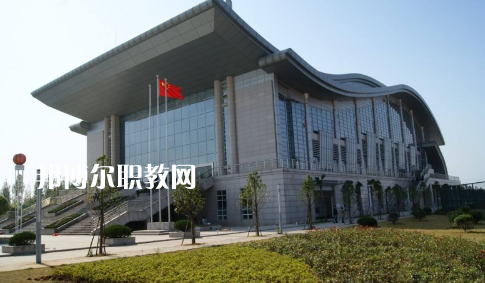 武漢體育運動學(xué)校2022年報名條件、招生要求、招生對象