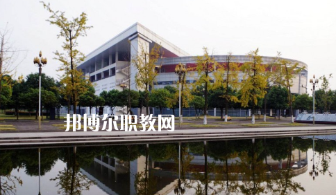 武漢供銷商業(yè)學(xué)校2022年報(bào)名條件、招生要求、招生對(duì)象
