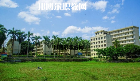 宣恩中等職業(yè)技術(shù)學校2022年招生辦聯(lián)系電話