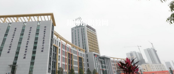 河池職業(yè)教育中心學(xué)校2022年怎么樣、好不好