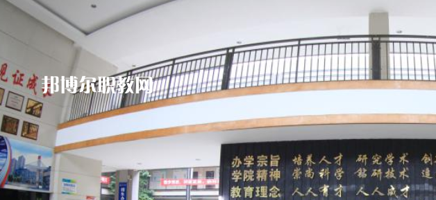 重慶交通技師學(xué)院2023年報(bào)名條件、招生要求、招生對(duì)象