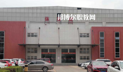 四川省南充外國語中等專業(yè)學(xué)校2023年學(xué)費(fèi)、收費(fèi)多少