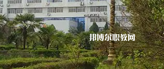 南京華東信息工程技工學(xué)校地址在哪里，哪個(gè)地區(qū)，哪個(gè)城市?