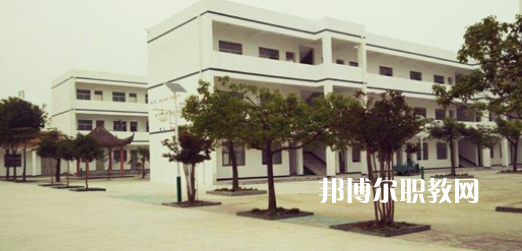 盱眙縣東方職業(yè)高級中學地址在哪里，哪個地區(qū)，哪個城市?