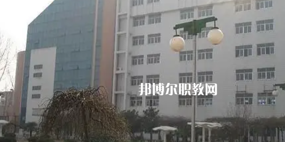 江蘇省淮安技師學(xué)院地址在哪里，哪個(gè)地區(qū)，哪個(gè)城市?