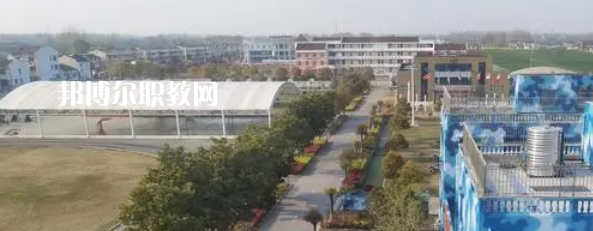 泰州市姜堰區(qū)新世紀(jì)武藝學(xué)校地址在哪里，哪個(gè)地區(qū)，哪個(gè)城市?