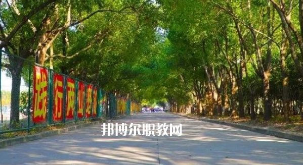 2023安吉上墅私立職業(yè)高級中學(xué)多少錢 安吉上墅私立職業(yè)高級中學(xué)各專業(yè)學(xué)費收費標(biāo)準(zhǔn)