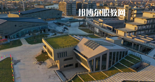 臺州第一技師學(xué)院地址在哪里，哪個地區(qū)，哪個城市?