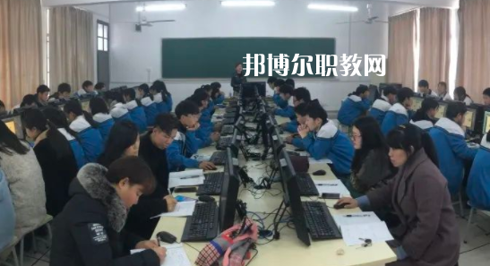 衢州市翔宇中等專業(yè)學校地址在哪里，哪個地區(qū)，哪個城市?