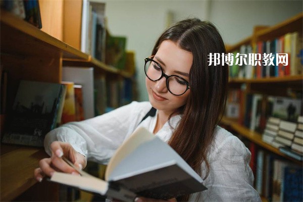 成都國(guó)演藝術(shù)學(xué)校有哪些招生專業(yè)（2023年）