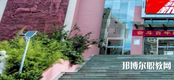 石家莊美術(shù)職業(yè)學(xué)校地址，乘車路線